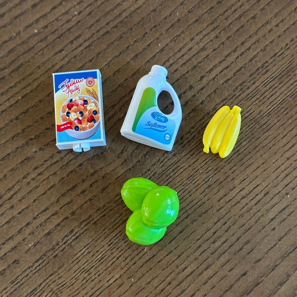 Mattel Barbie Doll Grocery Accessories Cereal Fabric Softener Bananas Fruit Set